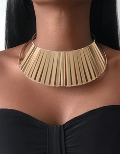 CROWN Layered Gold Big Choker