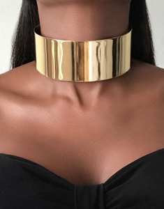 CLEOPATRA Gold Statement Choker