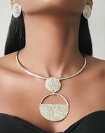 Cargar imagen en el visor de la galería, SHUBRA Statement Fashion Silver Necklaces &amp; Earrings Set
