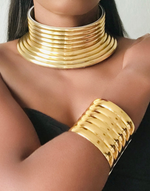 Carregar imagem no visualizador da galeria, TANTA Statement African Gold Choker &amp; Bracelet Set
