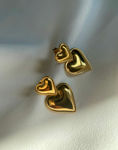 TI AMO Heart Drop Earrings Gold