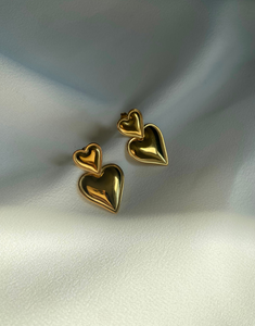 TI AMO Heart Drop Earrings Gold