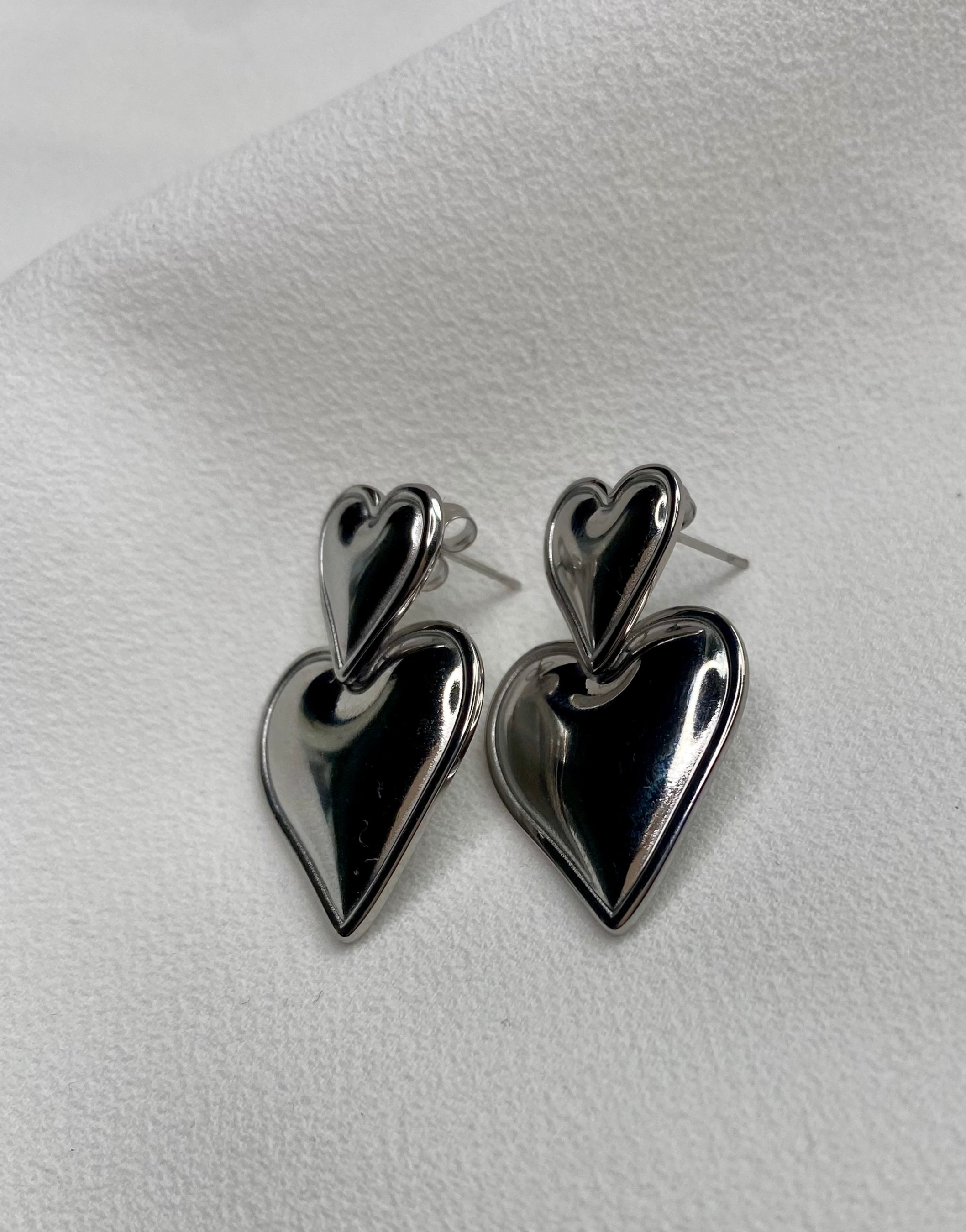 TI AMO Heart Drop Earrings Silver