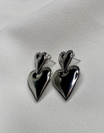 Afbeelding in Gallery-weergave laden, TI AMO Heart Drop Earrings Silver
