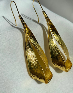 ARISH Long Gingko Gold Water Drop Earrings