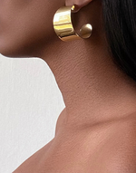 Carregar imagem no visualizador da galeria, MEMPHIS Big Wide Gold Hoop Drop Earrings
