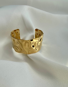 ATHENA Gold Textured Bangle Cuff Bracelet