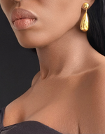 Load image into Gallery viewer, DELUXE Stud Tear Drop Earrings Gold
